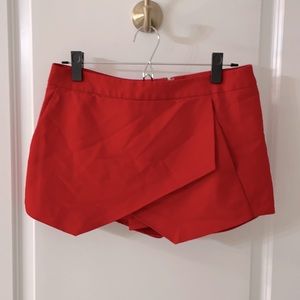 Express, size 8 skort